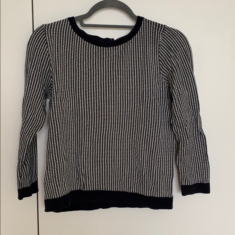 Ann Taylor light knit with button detail